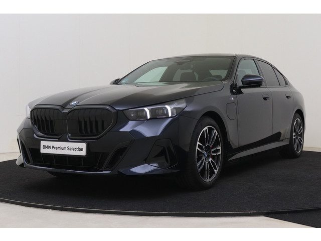 BMW 5 Serie 550e xDrive M Sport Automaat