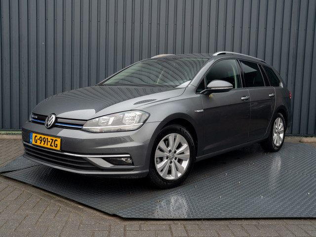 Volkswagen Golf Variant 1.5 TSI Comfortline Business | Camera | Trekhaak | Stoelverw. |