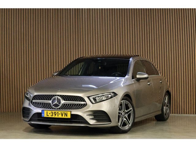 Mercedes-Benz A-Klasse A 180 d AMG pakket | Panorama dak | Burmester | Widescreen | Apple Carplay |