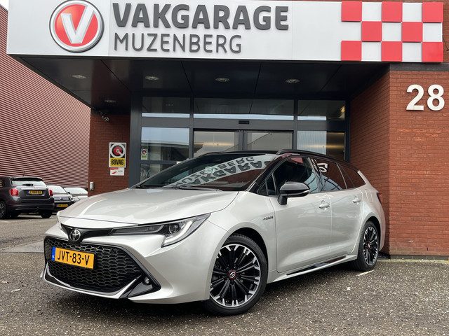 Toyota Corolla Touring Sports 1.8 Hybrid GR-Sport // NAVI // ADAPTIVE CRUISE // CLIMA // CAMERA // A