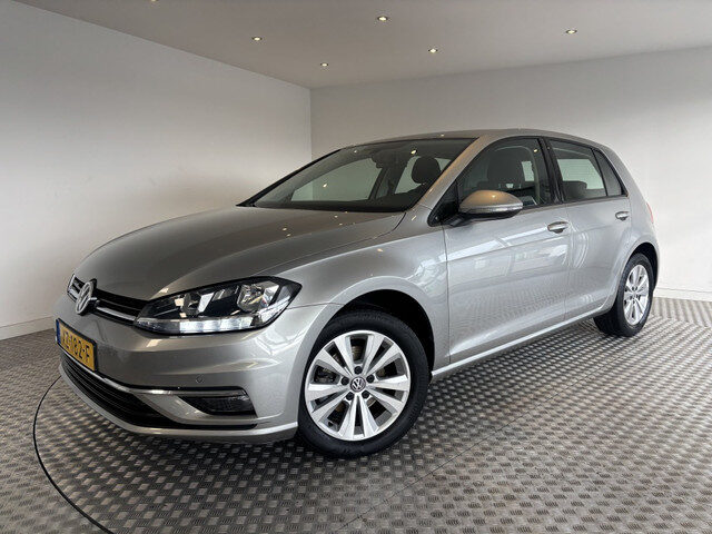 Volkswagen Golf 1.0 TSI Comfortline PDC, Apple/Android, Trekhaak