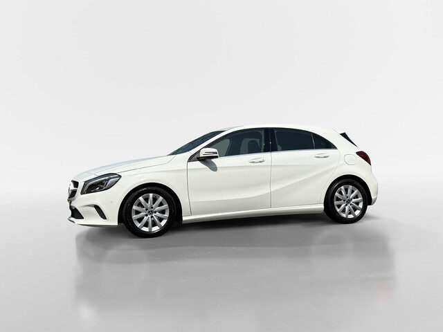Mercedes-Benz A-Klasse 180 Business Solution Automaat | Camera | LED | Stoelverwarming