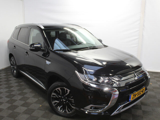 Mitsubishi Outlander 2.4 PHEV Intense+ CAMERA | CARPLAY | CLIMATE | AFNTRHAAK | SCHUIFDAK | DAB | LM