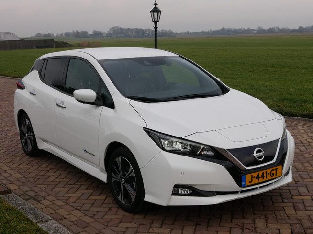 Nissan Leaf Tekna 40 kWh CLIMA ** 8999 NETTO **