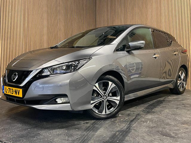 Nissan Leaf N-Connecta 40 kWh|94%SOH|270 WLTP|360-CAMERA|APPLE CARPLAY|STUUR+STOELVERW VOOR+ACHTER|A