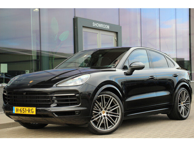 Porsche Cayenne Coupé 3.0 E-Hybrid | Sosftclose | Stoelventilatie | 360 CAMERA | CHRONO | Sportdesig