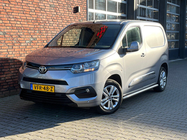 Toyota ProAce CITY 1.5 D-4D Innovator Adapt.Cruise/ParkeerSensoren/DAB/Clima/Airco/Navi/AppConnect