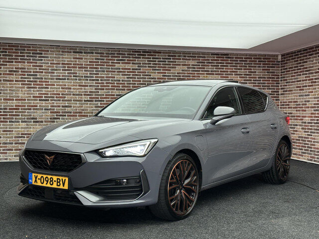 Cupra Leon 1.4 e-Hybrid VZ Copper Edition