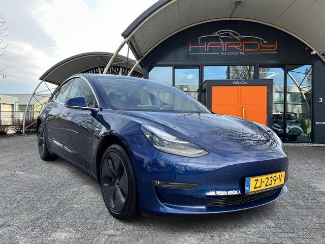 Tesla Model 3 Long Range AWD 75 kWh 82% SOH Trekhaak 910kg Rijklaarprijs! 4X Nieuwe Banden