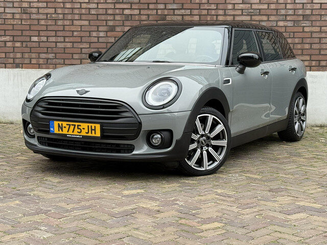 MINI Clubman 1.5 Cooper / 136 PK / BMW dealer onderhouden / 1e Eigenaar / Navigatie / ALL-Season / N