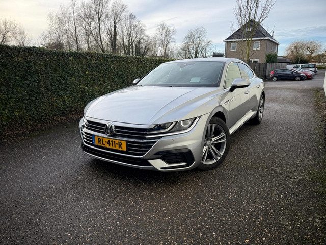 Volkswagen Arteon 2.0 TSI Business R