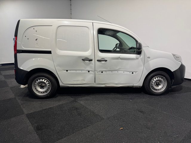 Renault Kangoo 1.5dsl Euro 6 Schade aan zijkant