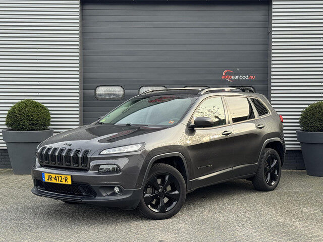 Jeep Cherokee 2.2 Night Eagle