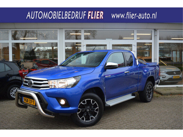 Toyota Hilux 2.4 D-4D-F Xtra Cab Professional Fifty Edition