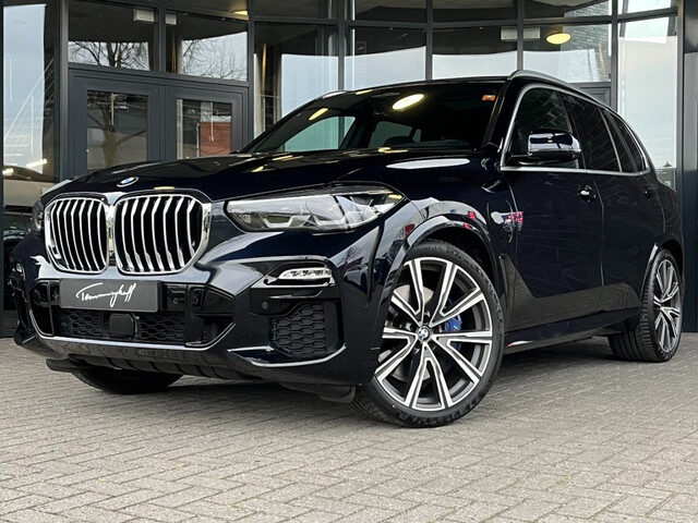 BMW X5 XDRIVE45E M-SPORT - PANO - 22 INCH - ORG. NL.