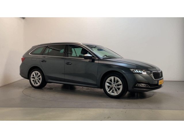 Škoda Octavia Combi 1.0 e-TSI Ambition Stoelverwarming Camera Navigatie Adaptive Cruise