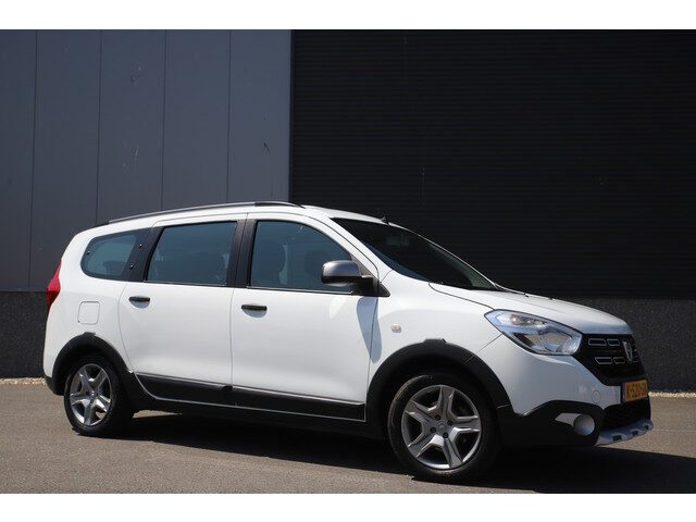 Dacia Lodgy 1.3 TCe 130pk/Stepway/7-persoons/Trekhaak/Cruise/Airco/Carplay/1e eig.