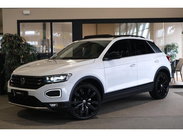 Volkswagen T-Roc 1.5 TSI Sport 150PK DSG Pano Led Virtual Cam Trekhaak