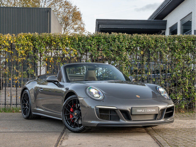 Porsche 911 Cabrio 3.0 Carrera 4 GTS | Agaatgrijs | Bose | Adaptieve Sport-Stoelen