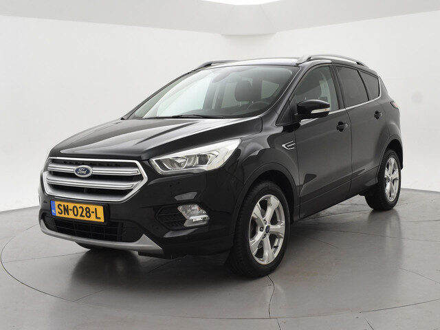 Ford Kuga 1.5 ECOBOOST 150 PK TITANIUM + APPLE CARPLAY