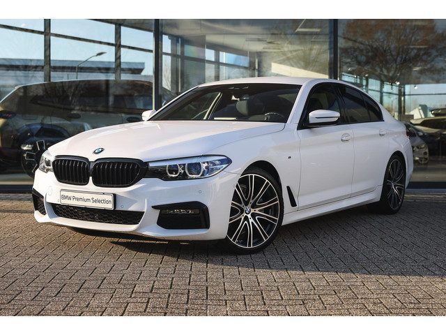 BMW 5 Serie 520i M Sport Automaat