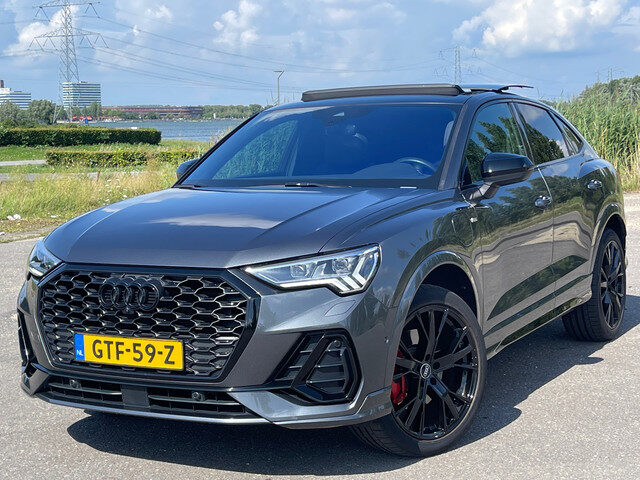Audi Q3 Sportback 45 TFSI e S I Pano I Sterrenhemel I Ambient I Diffuser I