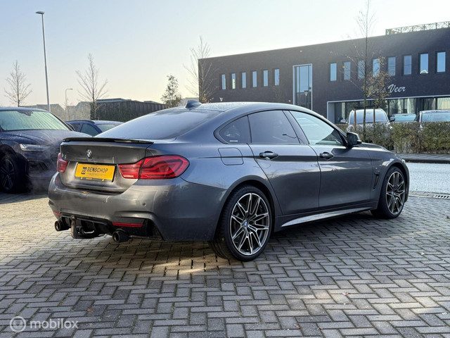 BMW 4 Serie Gran Coupé 430i xDrive M Sport - M Sport uitlaat Carplay Virtual Navi Camera Harman Kard