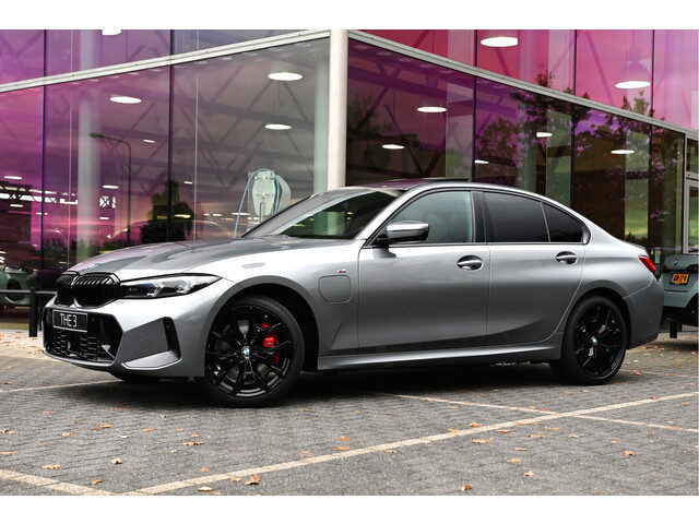 BMW 3 Serie 330e High Executive M Sport Automaat