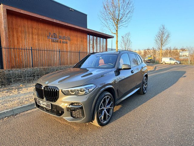 BMW X5 XDrive45e M-sport, incl. BTW, individual, pano, trekhaak, H&K