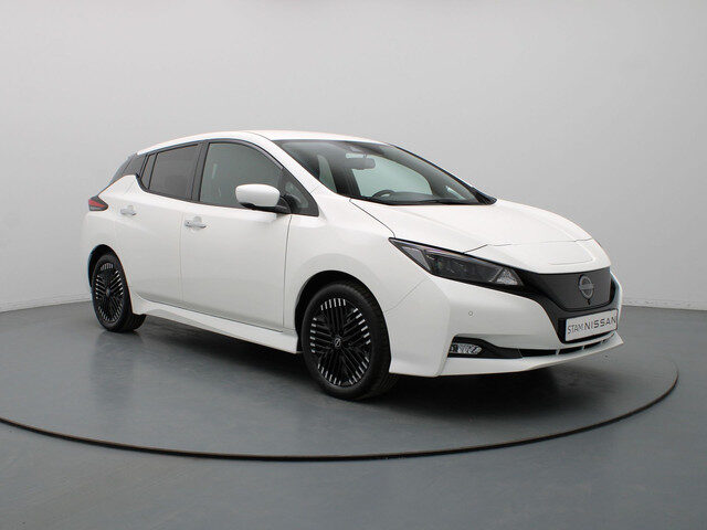 Nissan Leaf 150pk N-Connecta 39 kWh Automaat