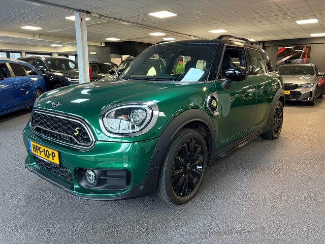 MINI Countryman Mini 1.5 Cooper S E ALL4 Chili John Cooper Works package / stoelverwarming / Navigat
