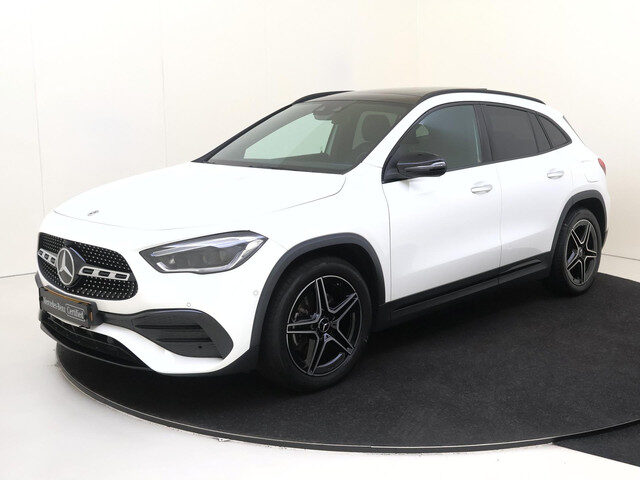 Mercedes-Benz GLA 200 Business Solution AMG