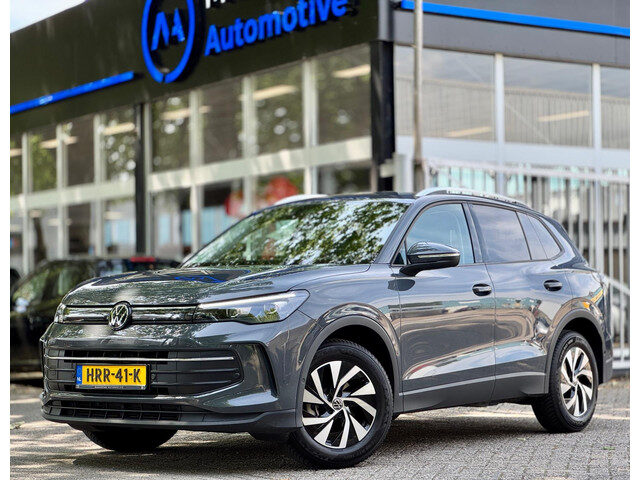 Volkswagen Tiguan 1.5 eTSI DSG Lane ass Drive pilot CarPlay 150 PK Keyless Camera Sfeerverlichting L