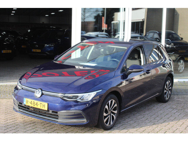 Volkswagen Golf 1.0 TSI Life Business