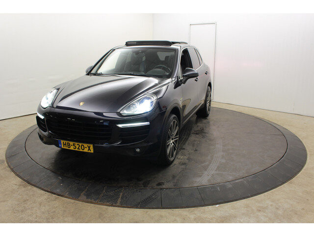 Porsche Cayenne 3.0 S E-Hybrid Panoramadak Bose Luchtvering