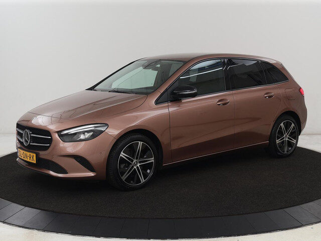 Mercedes-Benz B-Klasse 250e Urban Night | Adaptive cruise |