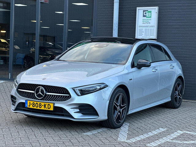 Mercedes-Benz A-Klasse 250 e Business Solution AMG Limited/SFEERLICHTING/PANO-DAK/CAMERA/NL-AUTO NAP