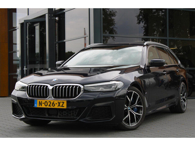 BMW 5 Serie touring 530d M-Sport High Executive | ACC | Trekhaak