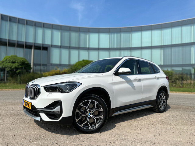 BMW X1 SDrive20i High Executive X-line LED HUD Prof Navi 18"