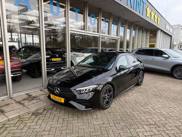 Mercedes-Benz A-Klasse 200 AMG Line / PANORAMADAK / VOL VOL OP OPTIE