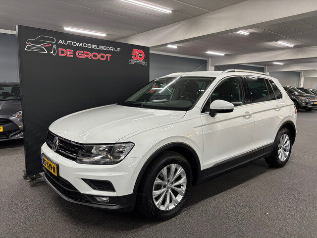 Volkswagen Tiguan 1.4 TSI Comfortline Business met Elektrisch wegklapbare Trekhaak, Navigatie en App