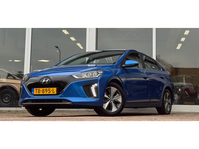 Hyundai IONIQ Premium EV SOH 90% 2e Eigenaar! Schuifdak Leer LED Camera Mooi!