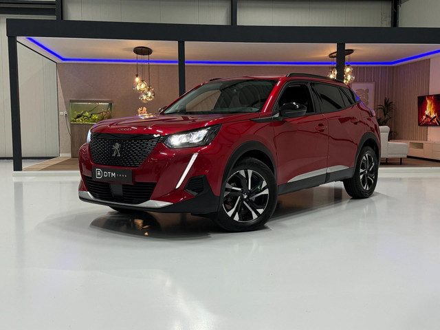 Peugeot 2008 Aut. Allure 360° Carbon 3D cockpit Navi Half leder Keyless Apple Carplay