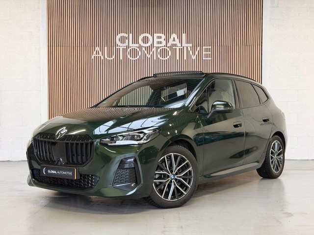 BMW 2 Serie Active Tourer 223i M Sport - TREKHAAK - SCHUIFDAK - M PAKKET - LEDER/ALCANTARA - 360 CAM