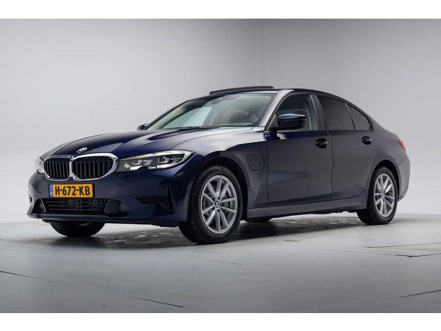 BMW 3 Serie 330E High Executive [ Led Leder sportstoel Schuifdak ]