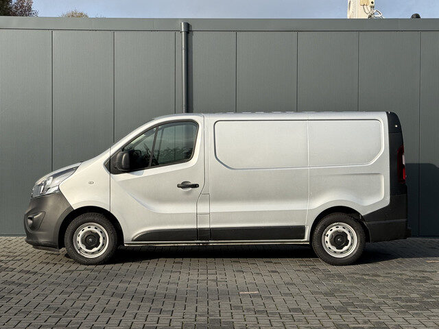 Opel Vivaro 1.6 CDTI 126 PK / L1H1 / 1e EIG. / TREKHAAK / ACHTERKLEP / AIRCO / CRUISE / NAVI / CAMER