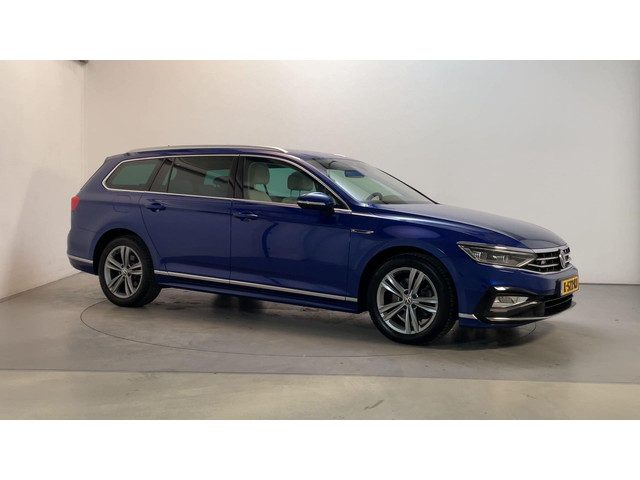 Volkswagen Passat Variant 1.5 TSI 150pk DSG R-Line Business + Leder Virtual Cockpit Stoelverwarming