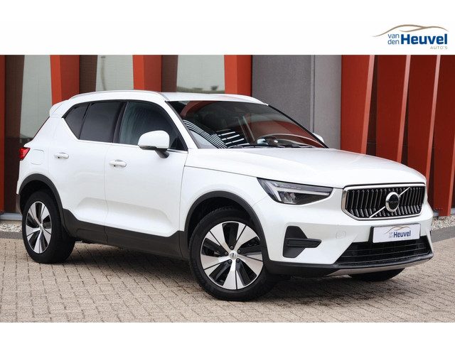 Volvo XC40 T4 Recharge Plus Bright | Stoelverwarming | Trekhaak | Parkeercamera | BLIS | Pilot Assis