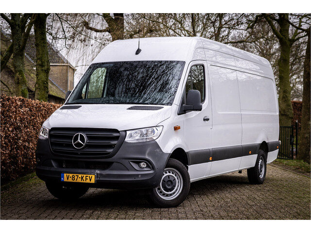 Mercedes-Benz Sprinter 317 1.9 CDI 170 PK L3H2 RWD