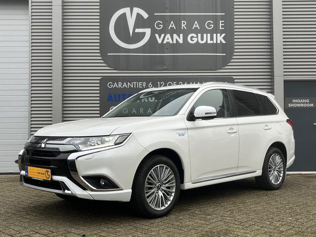 Mitsubishi Outlander 2.4 PHEV 224PK Trekhaak,Navi,Clima,Cruise,Camera,Isofix,StoelVerwarming,ElektrR